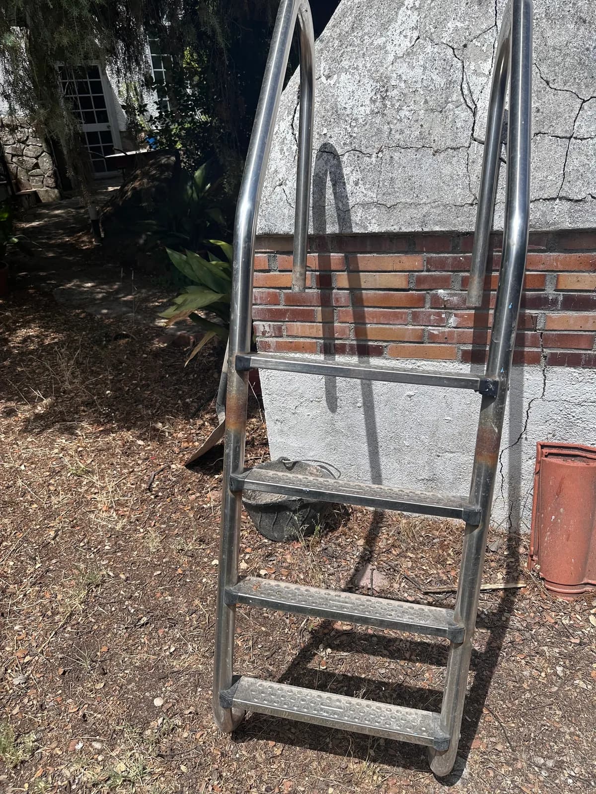 Escalera de piscina